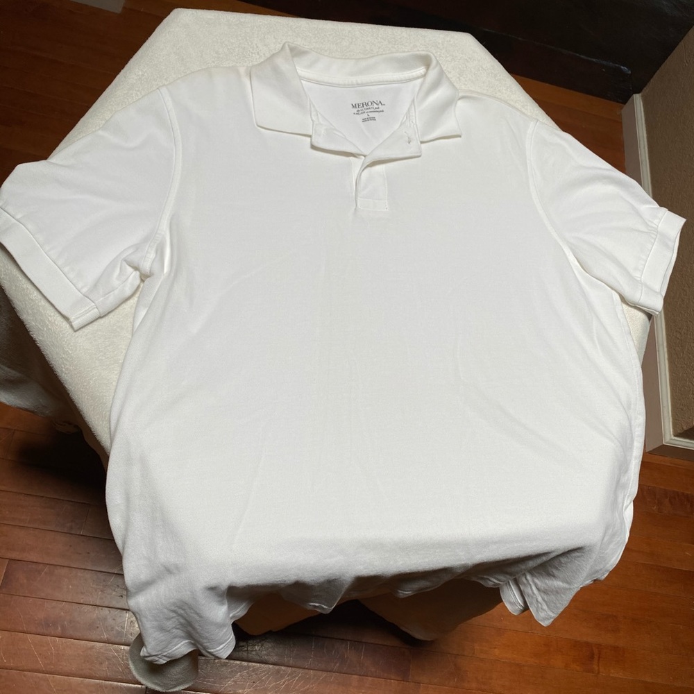 White polo short sleeve